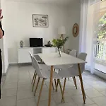 Superbe Cosy Vue Pieds Dans L'eau Lägenhet *